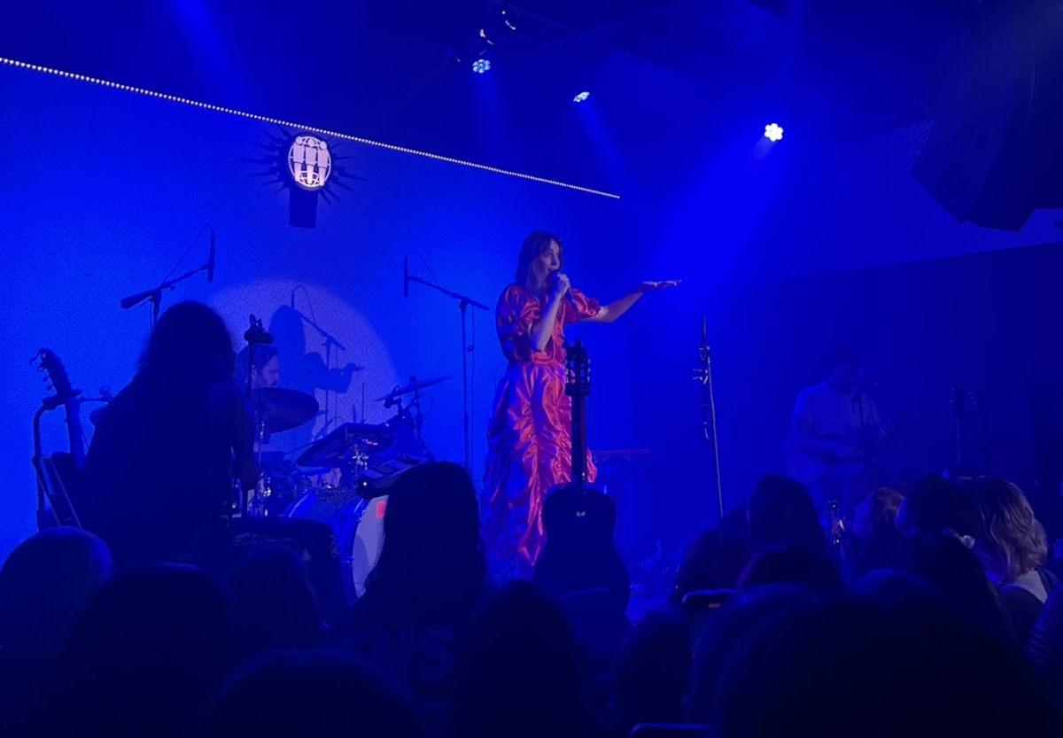 Maya Hawke sings at The Blue Room in Nashville in front of a sold-out crowd, as photographed June 1, 2024. (Hustler Staff/Abigail Delattre)